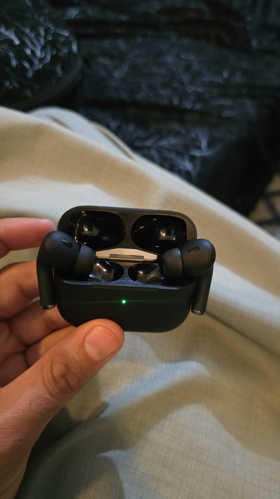 Japan LOT Imported AirPods Pro – (with FREE Lightning Fast Charging Cable)