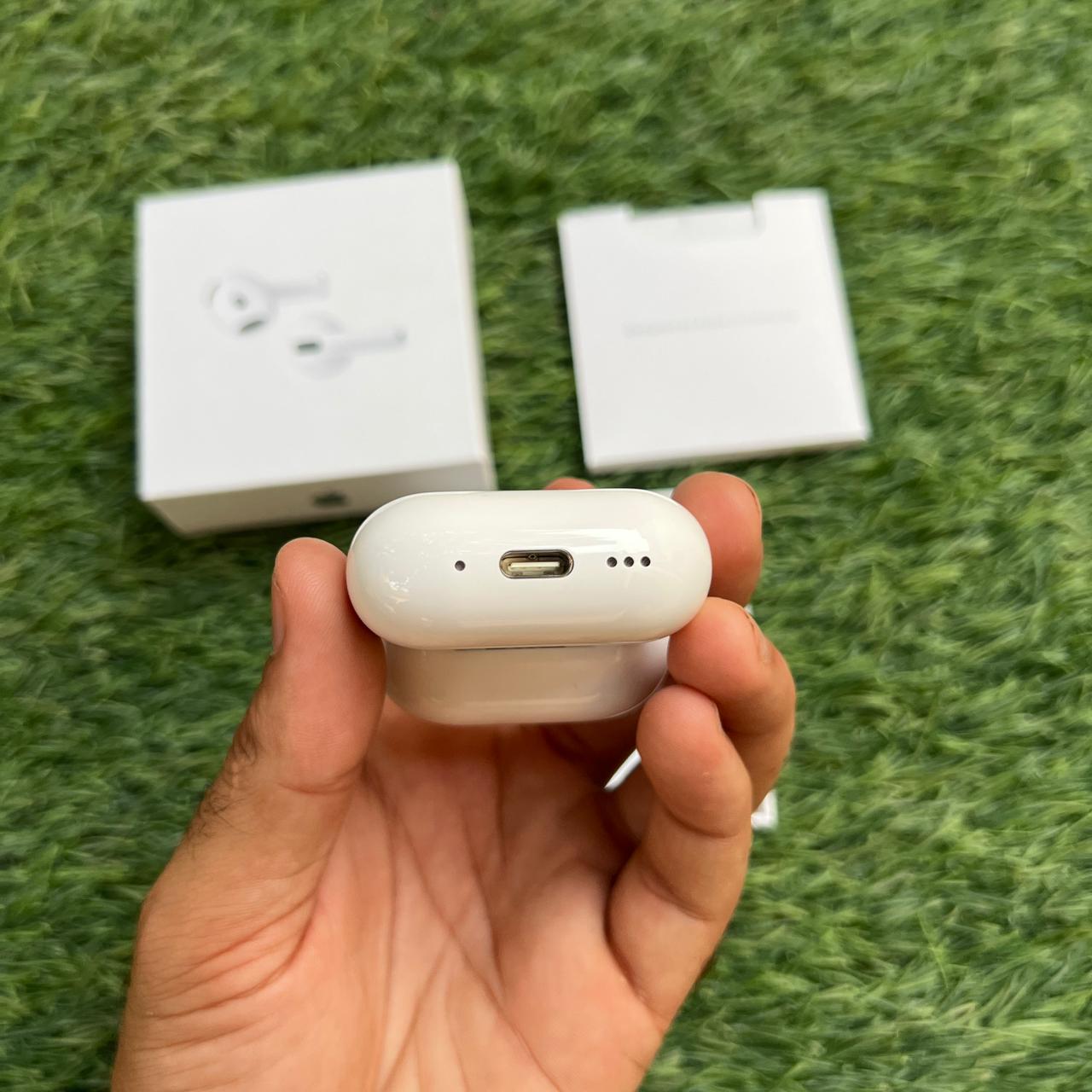 AirPods 4