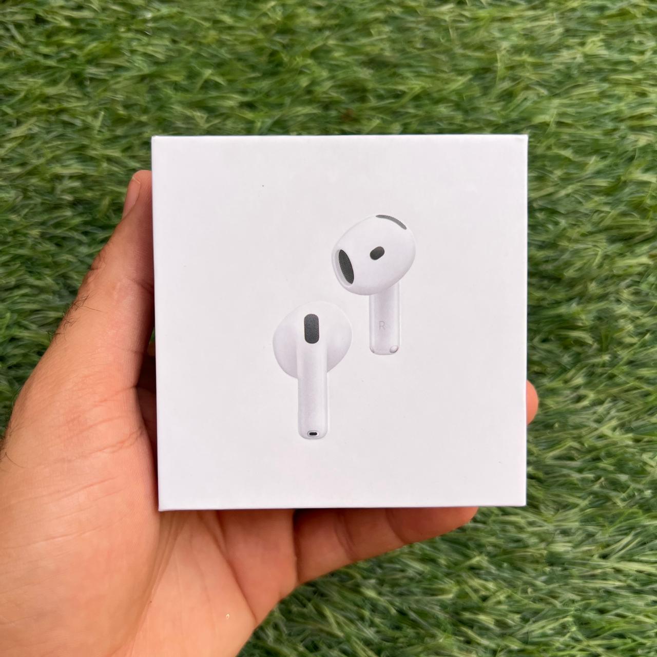 AirPods 4